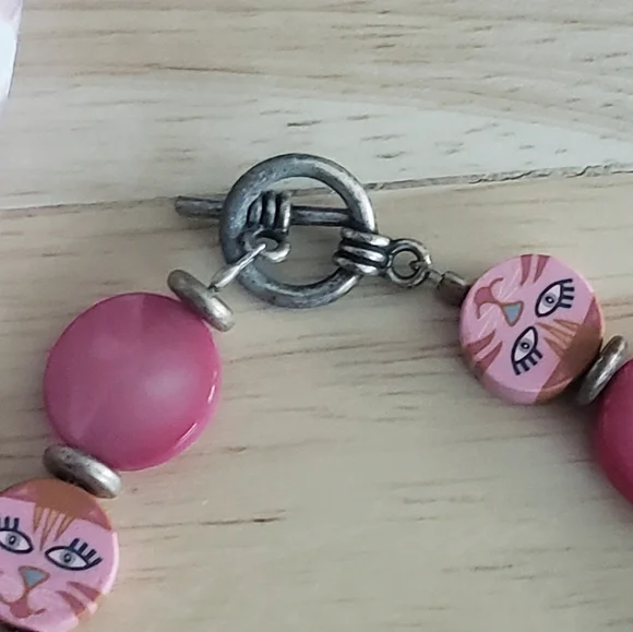Pink Cat Faces Beaded Bracelet - Picture 2 of 6